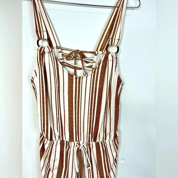 🆕 Derek Heart Brown & Offwhite Striped Romper - Picture 3 of 9